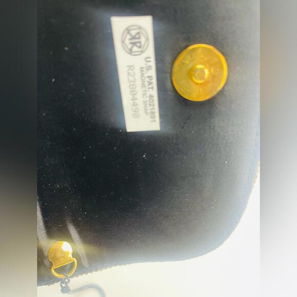 Vintage Chic Black and Gold Crossbody Bag - Picture 4 of 4